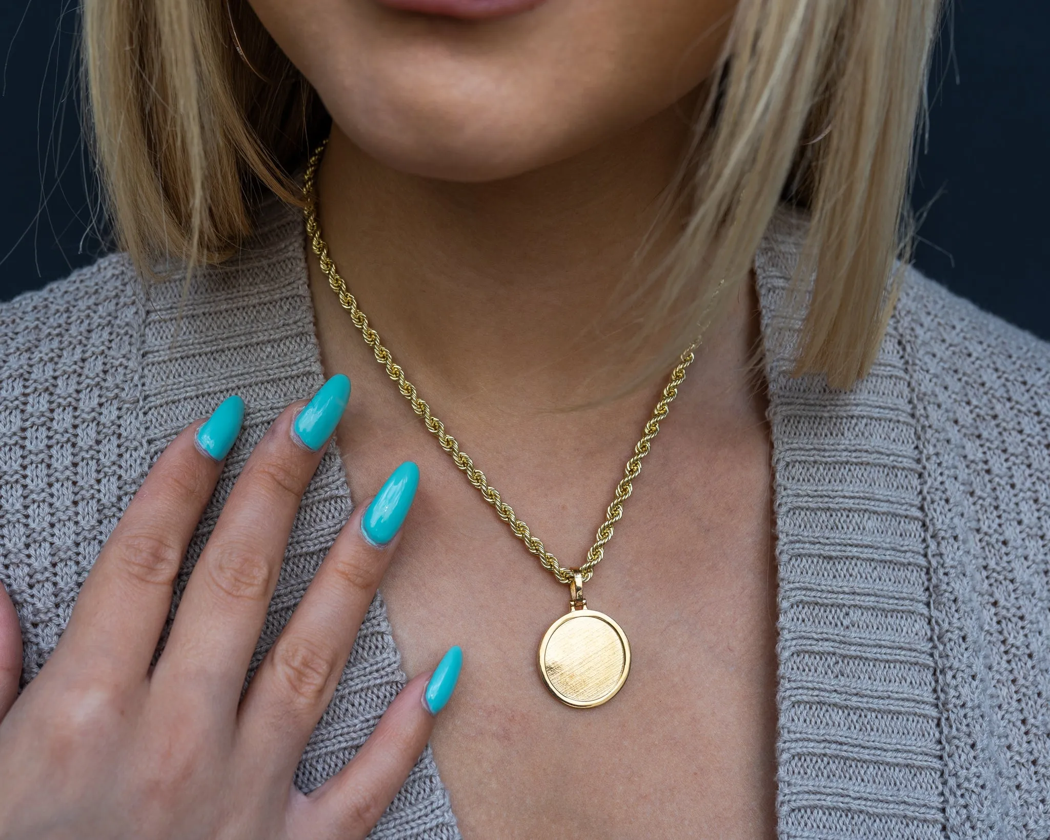 10k Solid Gold Circle Picture Pendant - Standard & Micro