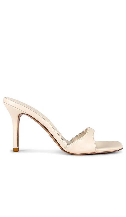 FEMME LA Rue Slipper in White