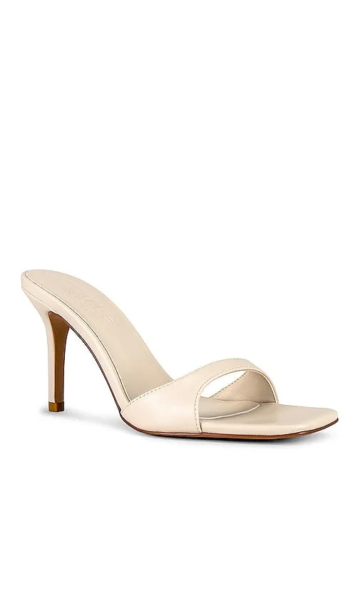 FEMME LA Rue Slipper in White