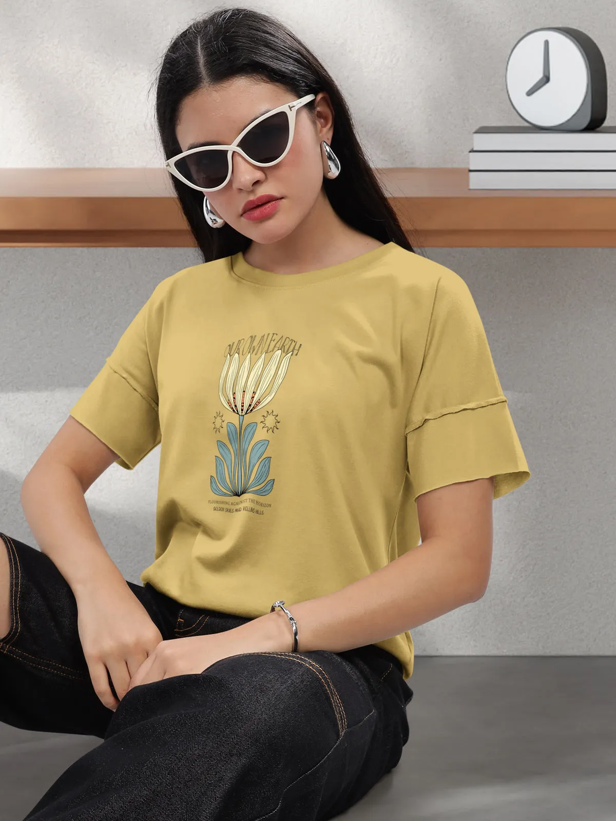 HELLCAT Mustard Printed Regular Fit Raw Edge Crew Neck Crop T-Shirt for Women